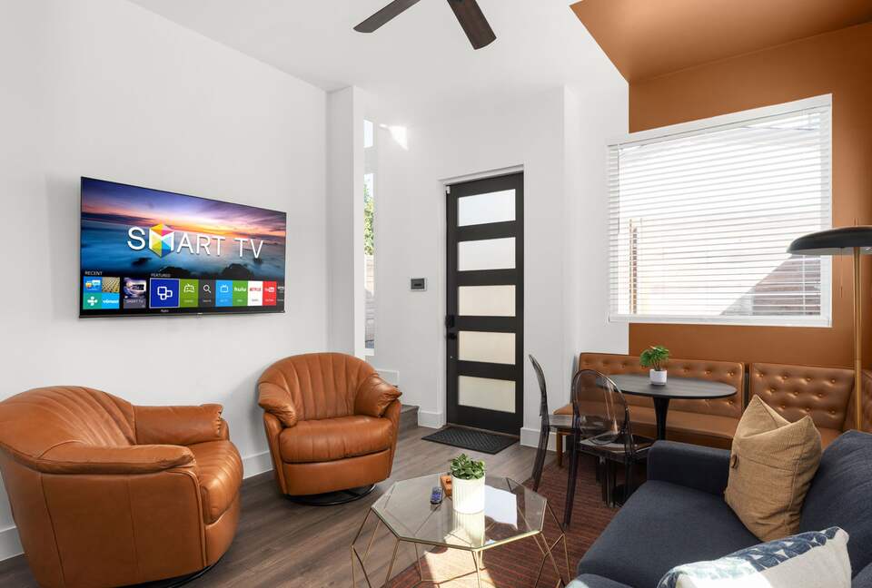 Modern Austin Home Near Downtown - Austin, Texas