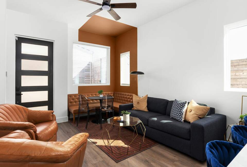 Modern Austin Home Near Downtown - Austin, Texas