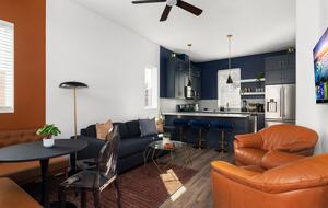 Modern Austin Home Near Downtown - Austin, Texas