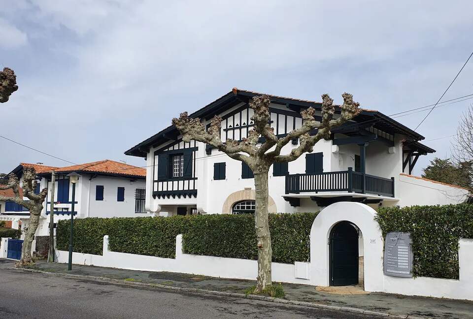 Sophisticated Family Living in Saint-Jean-de-Luz - Saint-Jean-de-Luz, France