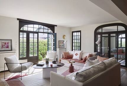 Sophisticated Family Living in Saint-Jean-de-Luz - Saint-Jean-de-Luz, France