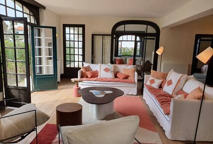 Sophisticated Family Living in Saint-Jean-de-Luz - Saint-Jean-de-Luz, France
