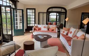 Sophisticated Family Living in Saint-Jean-de-Luz - Saint-Jean-de-Luz, France