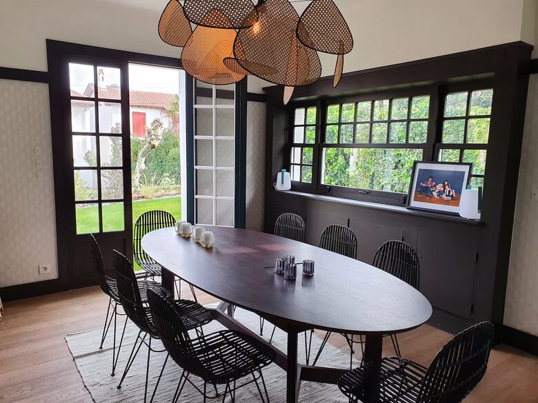 Sophisticated Family Living in Saint-Jean-de-Luz - Saint-Jean-de-Luz, France