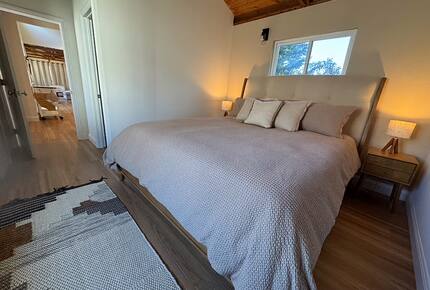 Secluded Del Mar Country Cottage - Del Mar, California