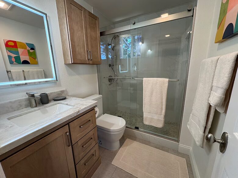 Secluded Del Mar Country Cottage - Del Mar, California