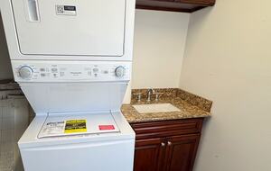 Secluded Del Mar Country Cottage - Del Mar, California