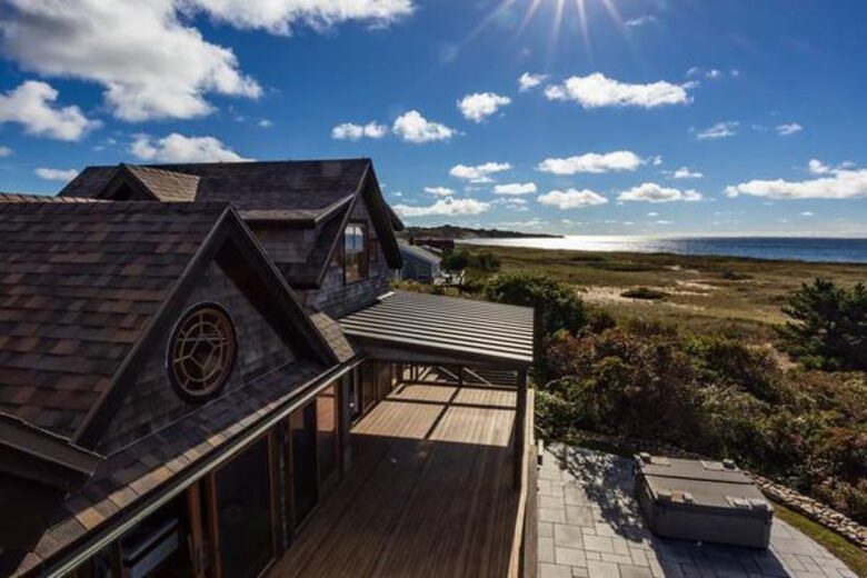 Front-Row Coastal Escape on Cormorant Cove - Block Island, Rhode Island