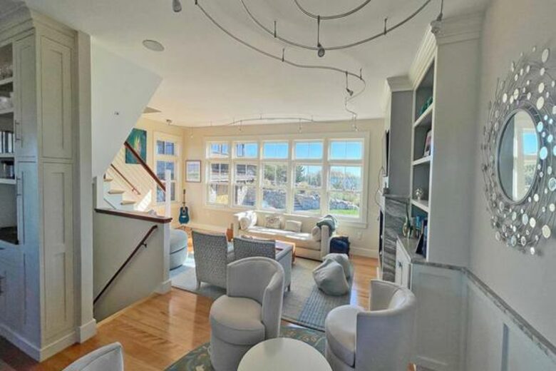 Front-Row Coastal Escape on Cormorant Cove - Block Island, Rhode Island