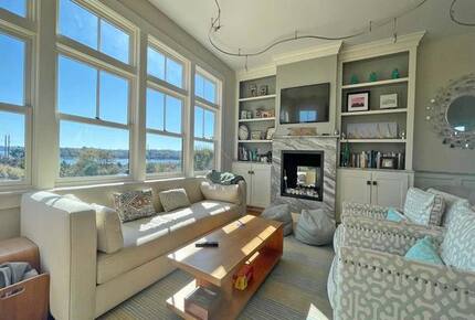 Front-Row Coastal Escape on Cormorant Cove - Block Island, Rhode Island