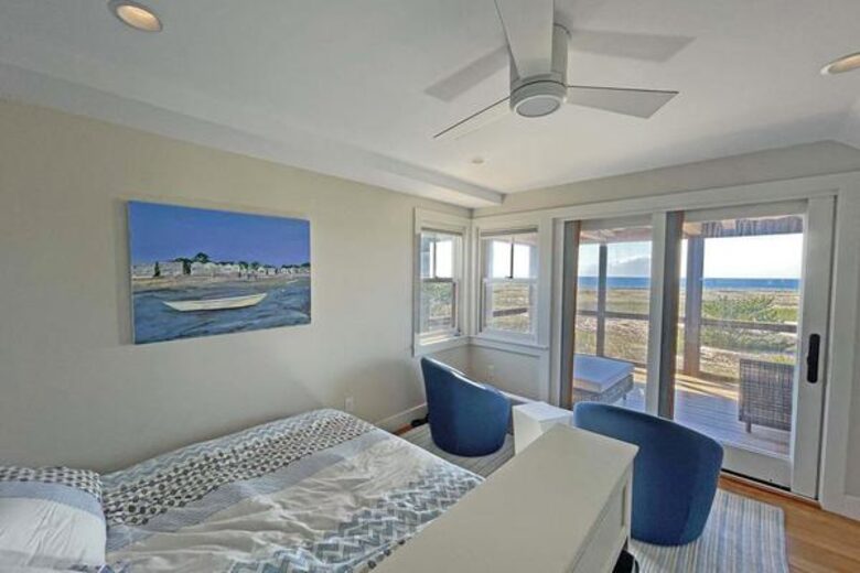 Front-Row Coastal Escape on Cormorant Cove - Block Island, Rhode Island