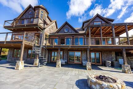 Front-Row Coastal Escape on Cormorant Cove - Block Island, Rhode Island