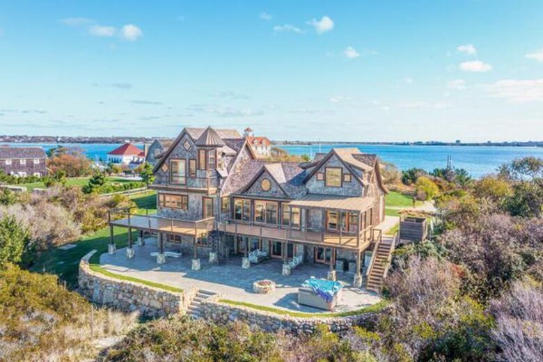 Front-Row Coastal Escape on Cormorant Cove - Block Island, Rhode Island