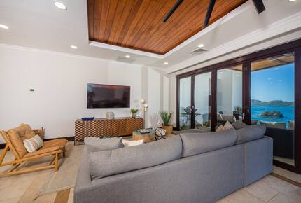 Panoramic Pacific Escape at Flamingo Beach - Playa Flamingo, Costa Rica