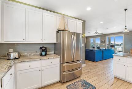 Back Bay Serenity Steps from the Gulf - Gulf Shores, Alabama