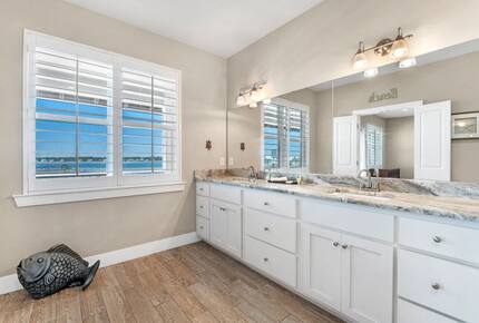 Back Bay Serenity Steps from the Gulf - Gulf Shores, Alabama