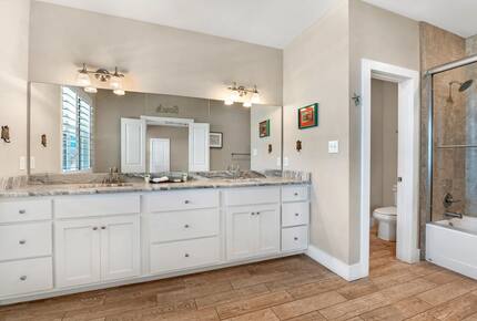 Back Bay Serenity Steps from the Gulf - Gulf Shores, Alabama