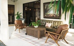 A Quiet Florida Retreat Framed by Trees and Water - Titusville, Florida