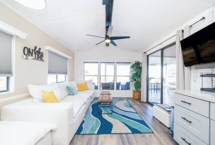 Lake Havasu Waterfront Tiny Home - Lake Havasu City, Arizona