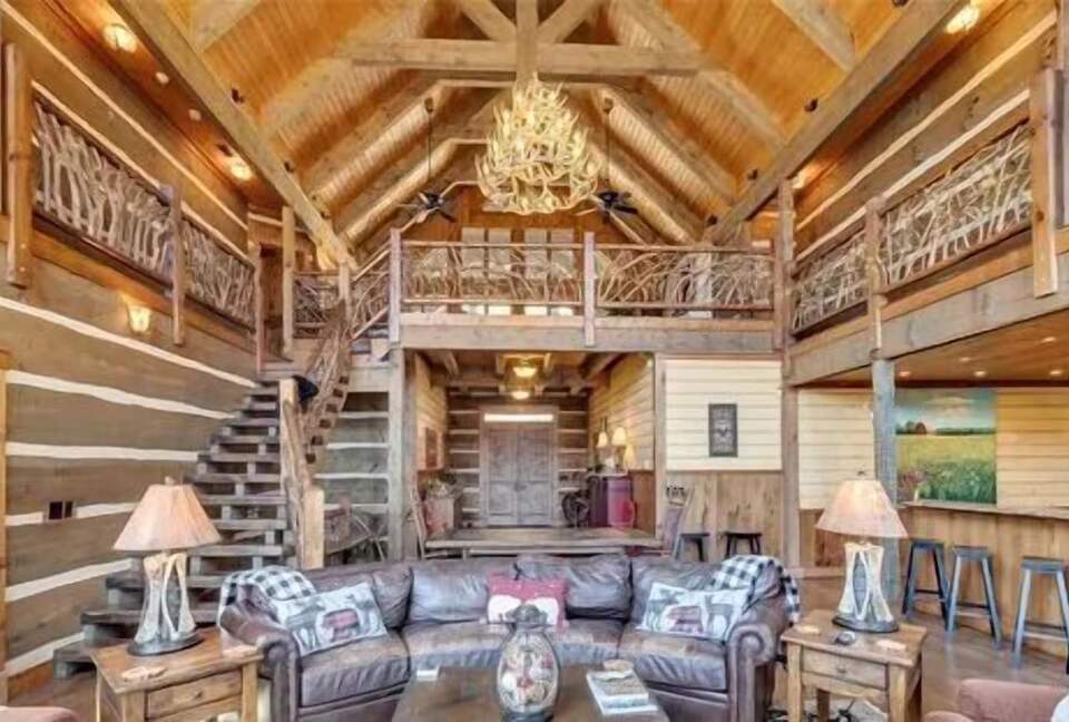 Eagles Nest | Premier Mountain Estate in Maggie Valley - Maggie Valley, North Carolina