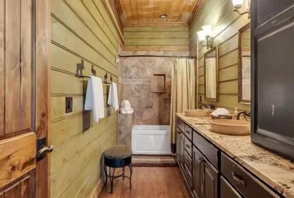 Eagles Nest | Premier Mountain Estate in Maggie Valley - Maggie Valley, North Carolina