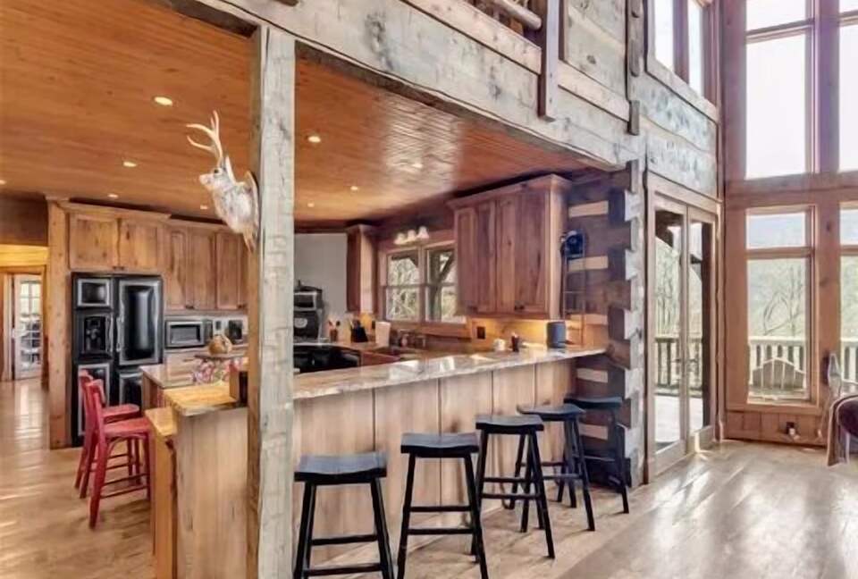 Eagles Nest | Premier Mountain Estate in Maggie Valley - Maggie Valley, North Carolina