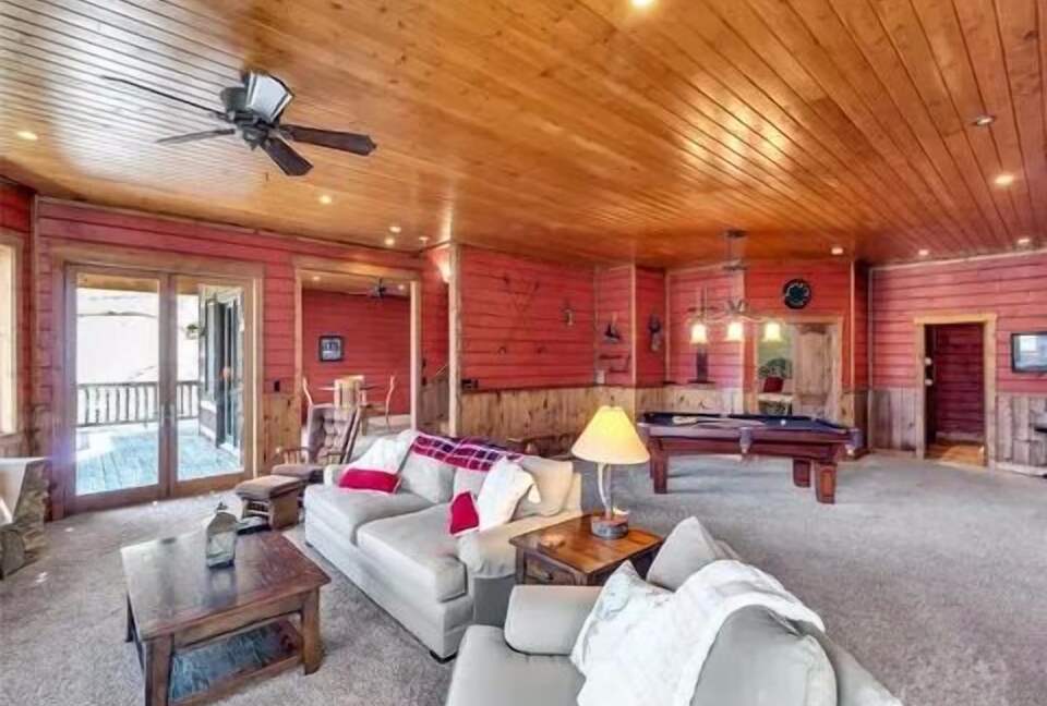 Eagles Nest | Premier Mountain Estate in Maggie Valley - Maggie Valley, North Carolina