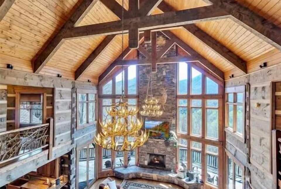 Eagles Nest | Premier Mountain Estate in Maggie Valley - Maggie Valley, North Carolina