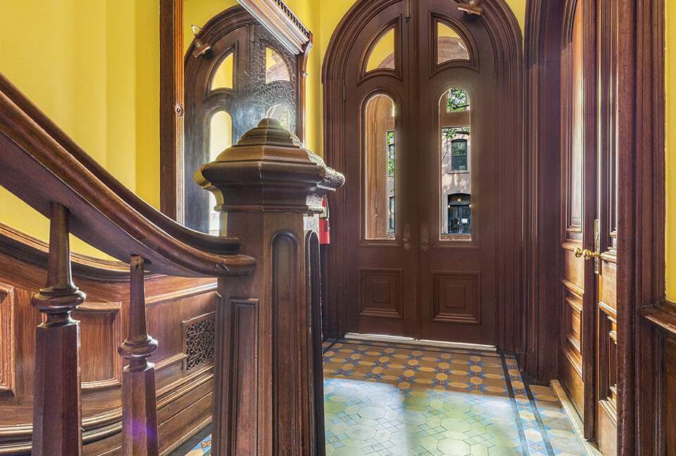 Grand Parlor–Garden Triplex with Garden-Level Living - New York City, New York