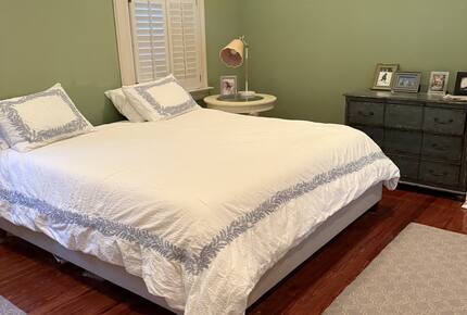 Elegant Charleston Retreat in the Historic District - Charleston, South Carolina