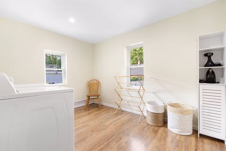 Renovated 1834 Home in the Heart of Mystic - Stonington, Connecticut