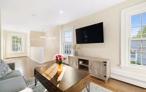 Renovated 1834 Home in the Heart of Mystic - Stonington, Connecticut