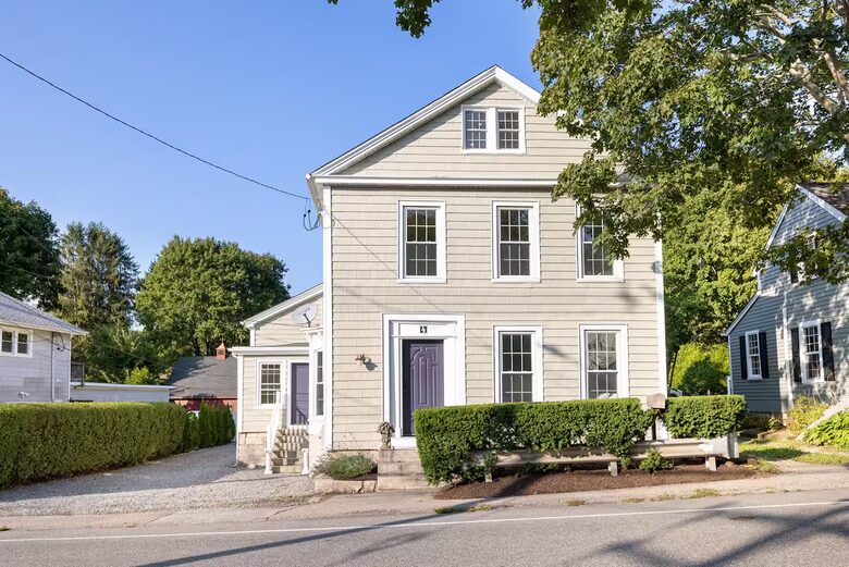 Renovated 1834 Home in the Heart of Mystic - Stonington, Connecticut