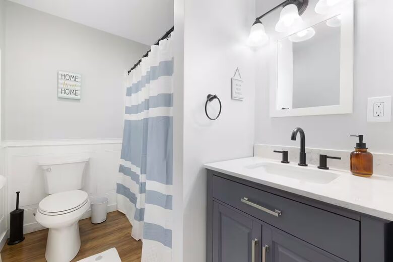 Renovated 1834 Home in the Heart of Mystic - Stonington, Connecticut