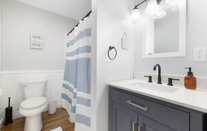 Renovated 1834 Home in the Heart of Mystic - Stonington, Connecticut