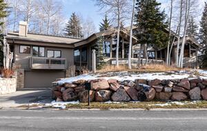 Architectural Alpine Stunner - Park City, Utah