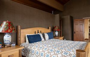 Architectural Alpine Stunner - Park City, Utah