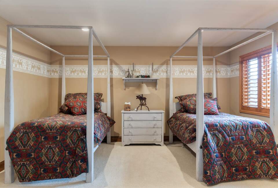 Architectural Alpine Stunner - Park City, Utah