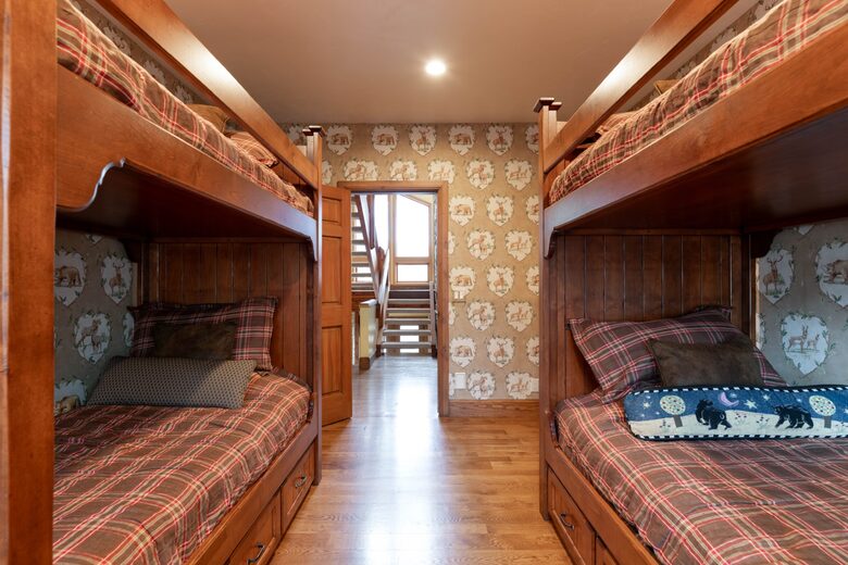 Architectural Alpine Stunner - Park City, Utah