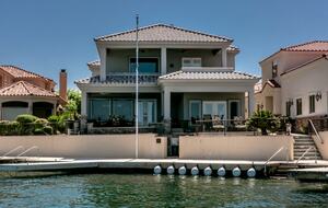 Luxury Waterfront Escape on the Colorado River - Parker, Arizona