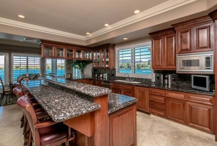 Luxury Waterfront Escape on the Colorado River - Parker, Arizona