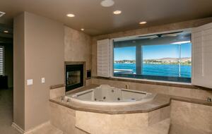 Luxury Waterfront Escape on the Colorado River - Parker, Arizona