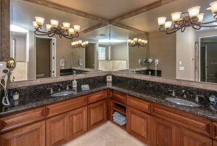 Luxury Waterfront Escape on the Colorado River - Parker, Arizona