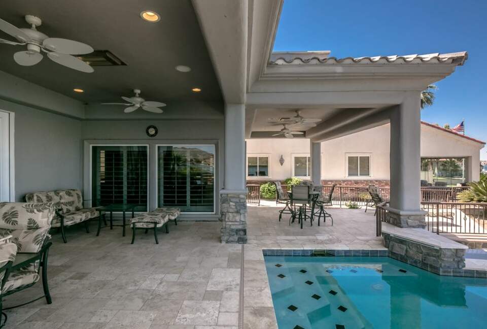 Luxury Waterfront Escape on the Colorado River - Parker, Arizona