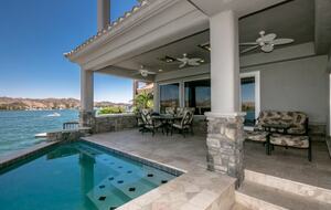 Luxury Waterfront Escape on the Colorado River - Parker, Arizona