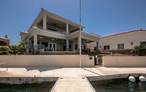 Luxury Waterfront Escape on the Colorado River - Parker, Arizona