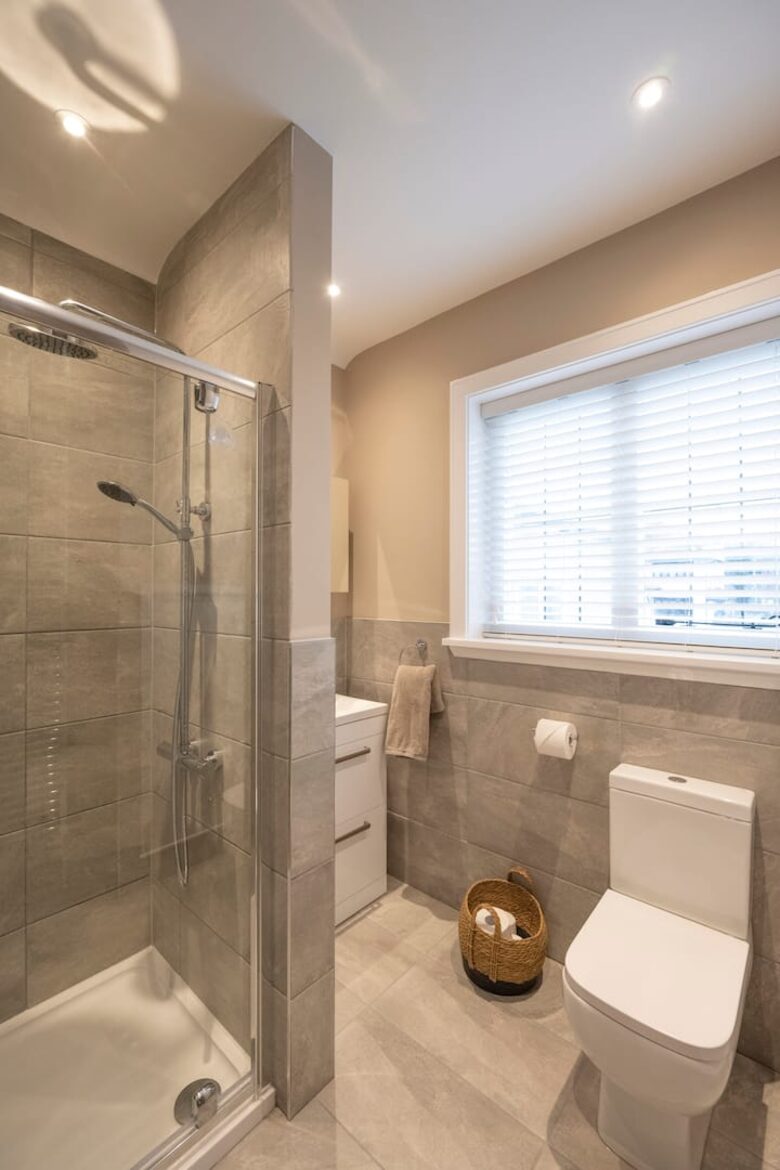 Grand Coastal Family Estate with Golf Course Outlook - Frinton-on-Sea, United Kingdom