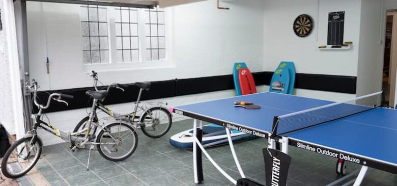 Grand Coastal Family Estate with Golf Course Outlook - Frinton-on-Sea, United Kingdom