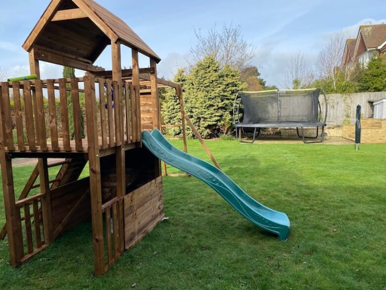 Grand Coastal Family Estate with Golf Course Outlook - Frinton-on-Sea, United Kingdom