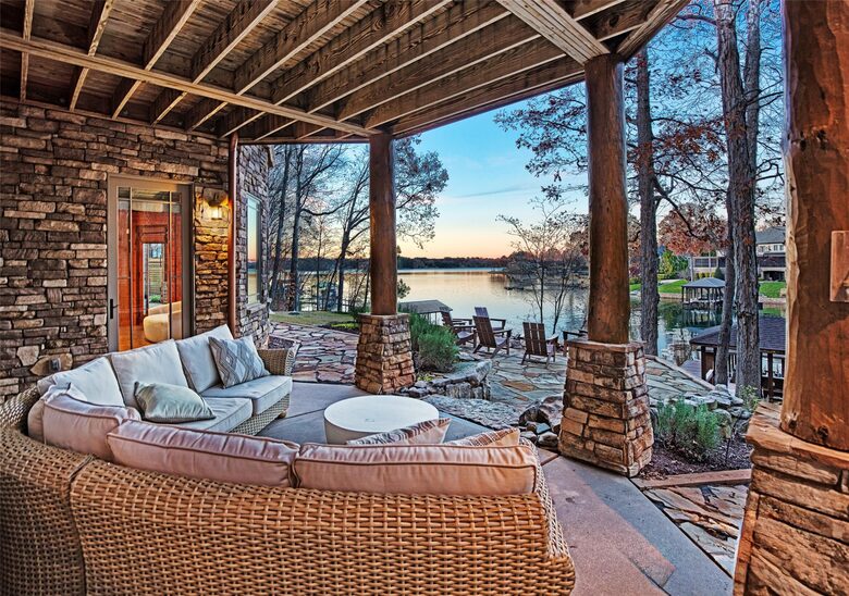 Handcrafted Log Cabin Retreat on Lake Norman - Mooresville, North Carolina